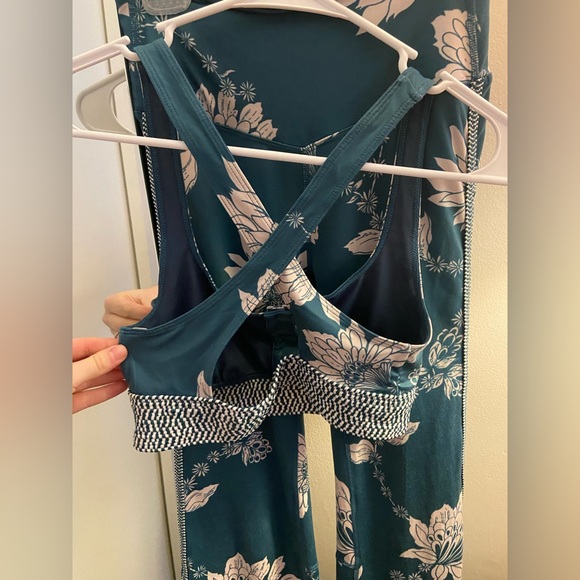 FP Movement Matching Teal Blue Flower Set - Picture 3 of 5